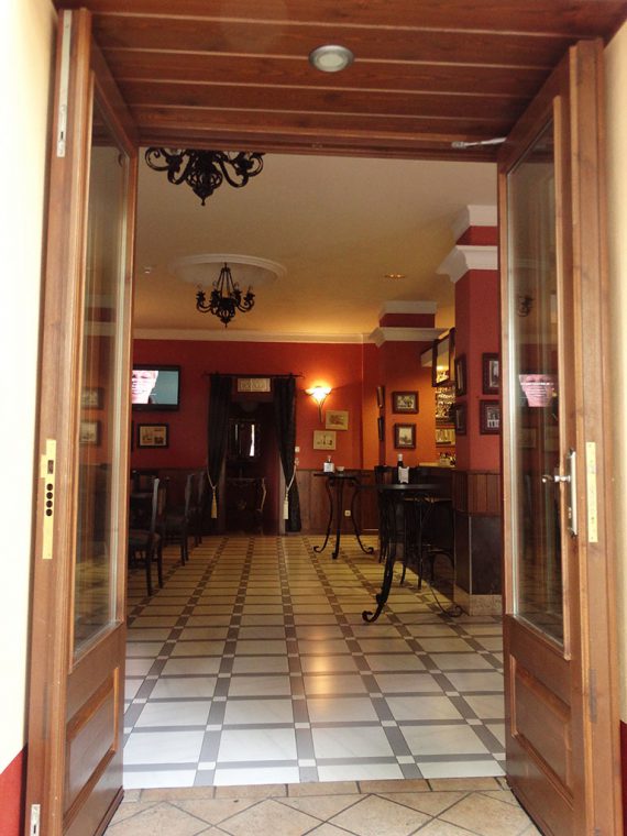 El Restaurante Café Bar Balcón de Lorca en Lanjarón (Alpujarra de Granada)